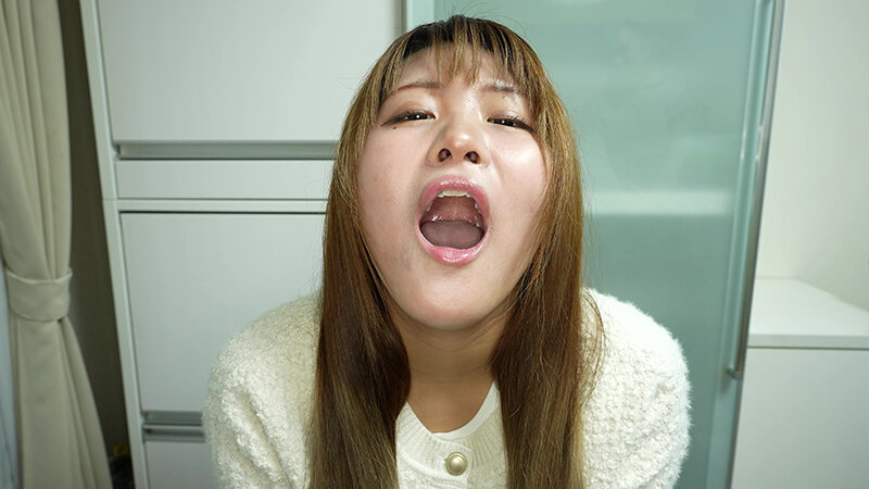 【個人撮影】宮ノ木しゅんかの舌ブラシで「汚舌苔」採取 サンプル 2