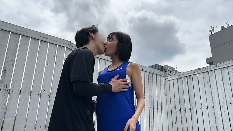 性春！青空パンパン 運動部所属のスポーツ女子4名 野外XXX サンプル 5