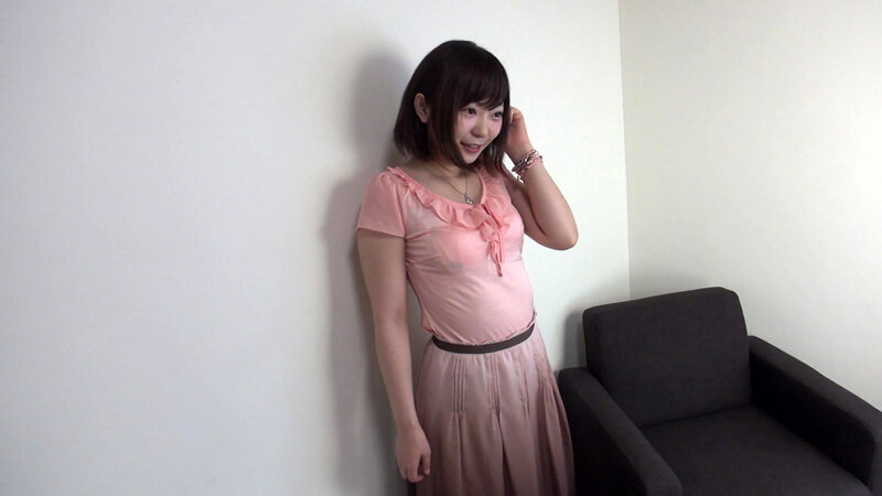 ちょっと地味な素人女子大生に声を掛けてモデル撮影と称してハメちゃいましたww 実はビッチな地味系女子大生 サンプル 1