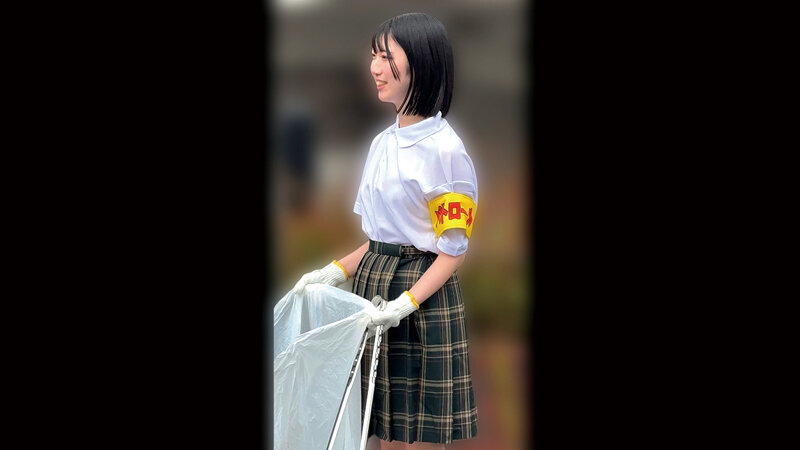 ゴミ拾う手の先輝く僕等の未来 ボランティア活動に勤しむ心の綺麗な女の子4名 サンプル 9