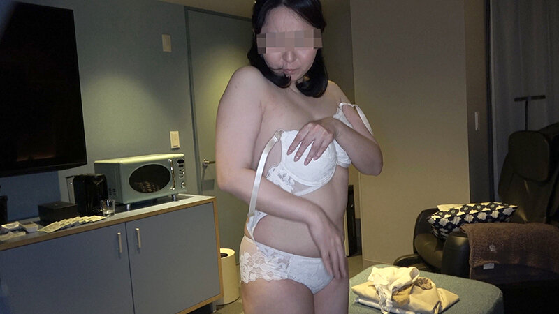 夫に内緒で輪●サークルに応募してきた清楚系ムッツリ美人奥様（投稿ネーム◎美鈴） サンプル 6
