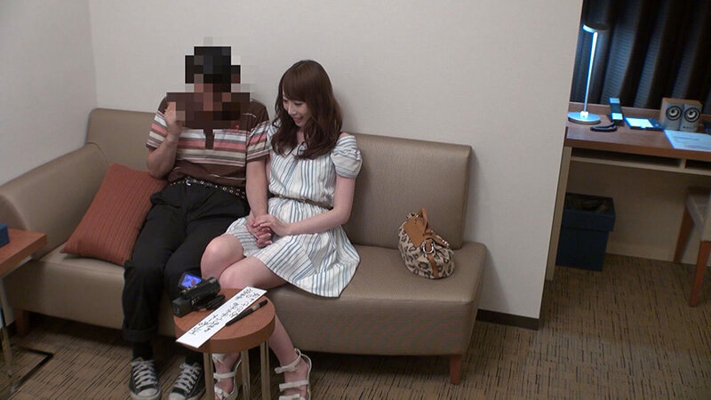 おじさんの股間大好き 癒しオーラ全開若妻 あや 希咲あや サンプル 1