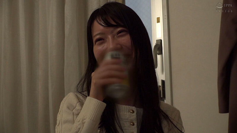 SとMの二刀流！変態フェラで射精率100％アナル舐め・イラマの下品ご奉仕 葉月英里 サンプル 1