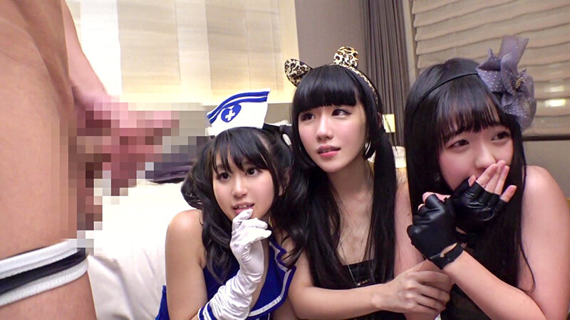 【ハロウィン＆クリスマスナンパ】イベント夜に露出高めのコスプレ女子をで口説き堕とし！ハメ倒して完全崩壊させたガチ痴態パコパコ290分4人！！ サンプル 9
