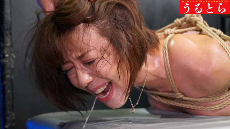 捕まった女スパイがキャットスーツを脱がされて二穴を同時に責められる地獄の性感処刑 サンプル 10