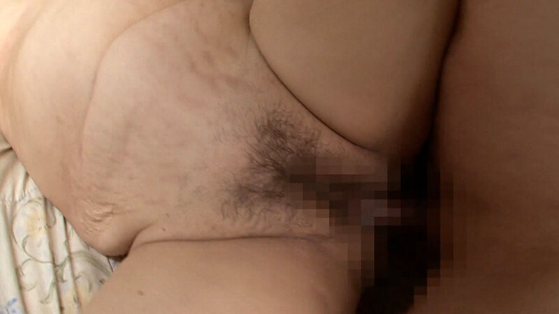 超乳熟母と長男のイキ過ぎ仲良しSEX！淫らな情事に理性と欲望の狭間で揺れる肉欲性交。 サンプル 14