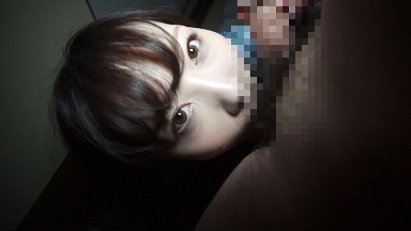 ライトが照らす色白素肌！浴衣の人妻は目覚めて大量潮吹き！ サンプル 11