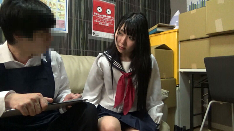 お願い誰にも言わないで！セクハラ店長が求めたものは乙女の柔肌だった！ サンプル 5