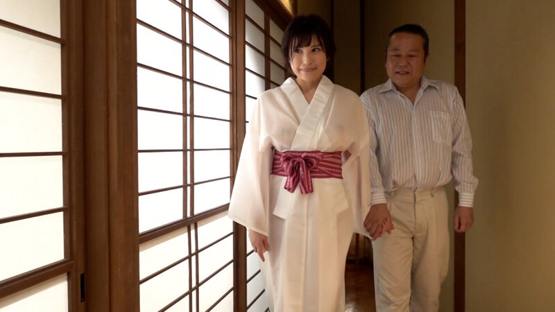 ショートヘアーの笑顔が可愛い巨乳美熟女ソープ嬢と極上中出しプレイ！これが本気の桃源郷！ サンプル 1