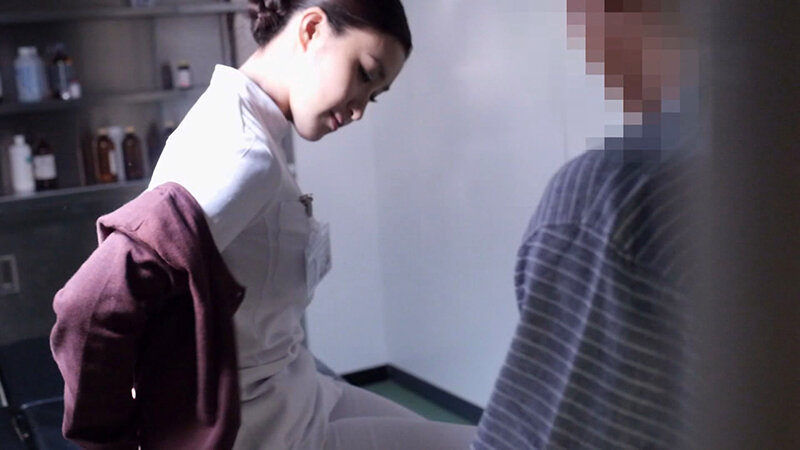 白衣の天使が夜の巡回！患者の身体をやさしく摩り「だいぶ、溜まってるんですか？」 サンプル 4