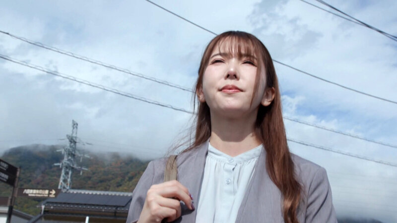ある旅館の土地買収に訪れた美熟女の不動産セールスレディがドMな性癖開花のアブノーマルSEXにハマる！ サンプル 1