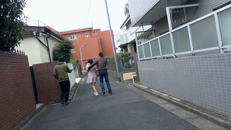 正義を振りかざす私人逮捕！やめてほしいのに身体は感じてしまう黒髪の巨乳ちゃんの憂鬱！ サンプル 1