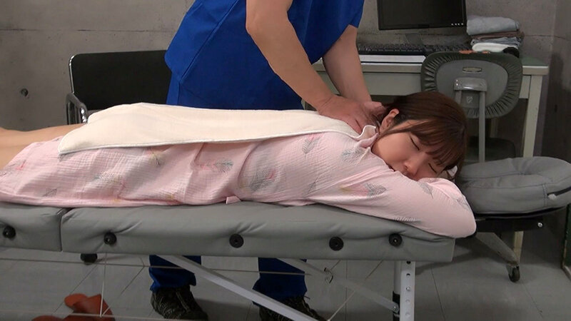 悪徳整体師の罠！謎のクリームで仰反るほど気持ちいいSEX！ サンプル 5
