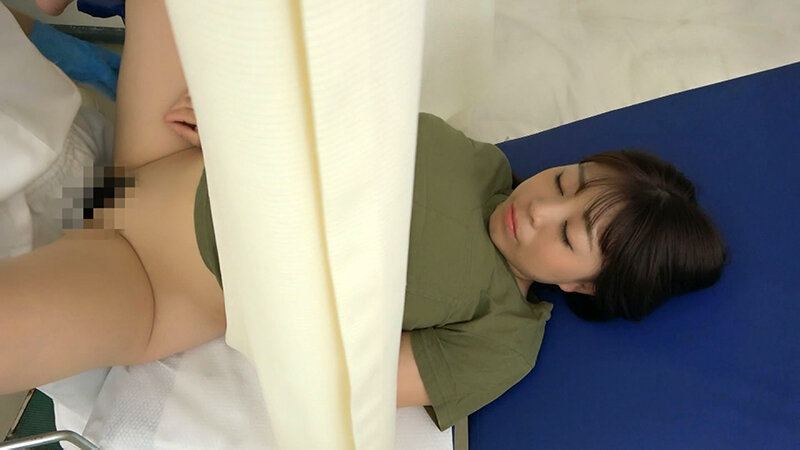 なんか気持ちいいけどなんだろう？知らず知らずに中出しされる悪徳エロ産婦人科！ サンプル 14