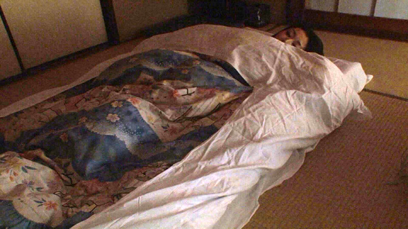 【代々続く老舗旅館の美人女将をこっそり…！】熟した躰をじっくり堪能して、蜜溢れる女穴にズップリ挿入！ サンプル 2