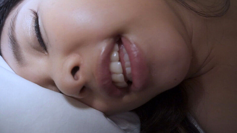 【昭和系芸能人激似】「浮気ムリ系」女性をナンパ性交！ガードの固さが一度瓦解するとダム決壊のごとく快楽の濁流で流されていくオンナ！ サンプル 4