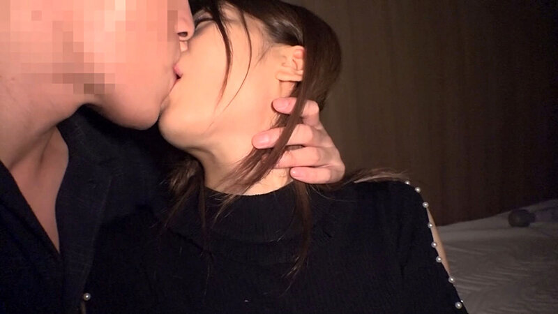 【拡散注意流出映像】ゆるかわ系ギャルOLが推しのホストとラブホで推し活中！ サンプル 2