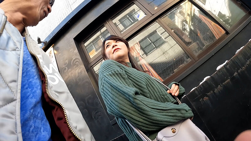 むっつり美女をナンパしてホテルIN！実は期待してるヤリマン娘とパコパコ絶頂嵌めまくりノリノリ性交！ サンプル 1