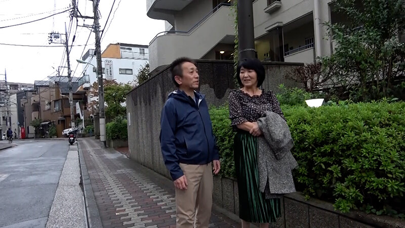 ふた組の熟年夫婦、それぞれの愛の形！スケベでお盛んな男女の淫靡な物語。 サンプル 1