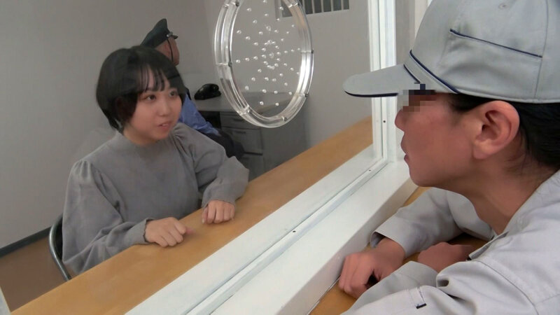 自分の立場が分かってない！？美人局で逮捕した黒髪ショートの活発系美女にお仕置き中出しSEX！ サンプル 1