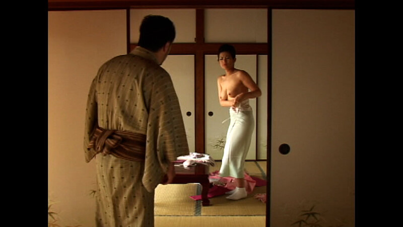 上司の妾の娘を後妻として迎え入れたが一切カラダを許してくれなかった…。一計を案じた夫の行動とは…。昭和初期を舞台にした狂乱淫靡劇場！ サンプル 2
