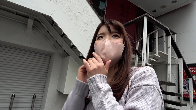 ノリが一緒な感じの男性ならナンパもOK！ヤリタイ盛りの巨乳美女と嵌め撮りノリノリぱこぱこセックス！ サンプル 1