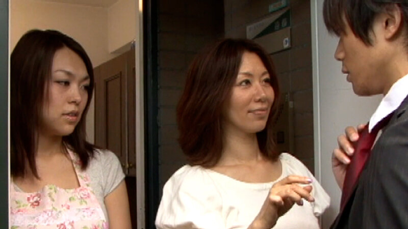 女は灰になるまで女なの…。夫の両親と同居の若妻、義父の介護の最中に見た硬い肉棒…。男女4人が禁断の欲情に溺れていく色情ドラマ！ サンプル 1
