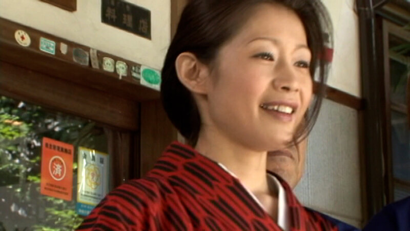 のどかな温泉旅館の色っぽい未亡人女将の妖艶色情ポルノドラマ。 サンプル 15