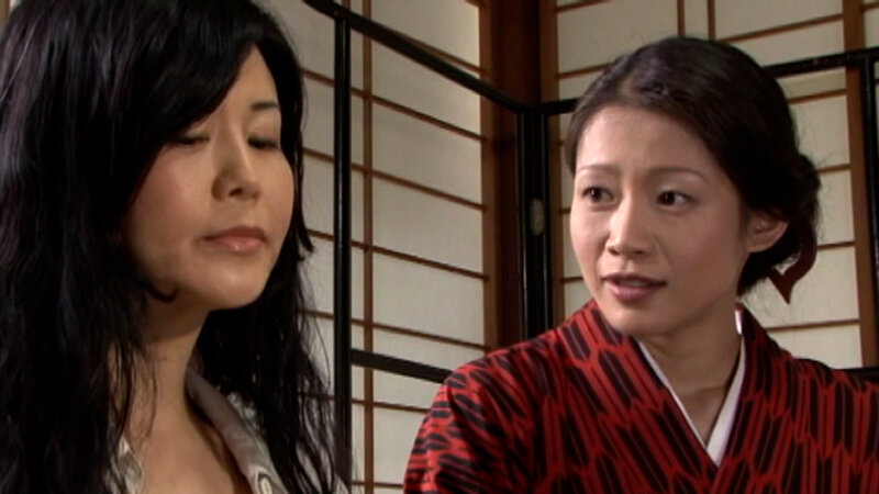 のどかな温泉旅館の色っぽい未亡人女将の妖艶色情ポルノドラマ。 サンプル 7