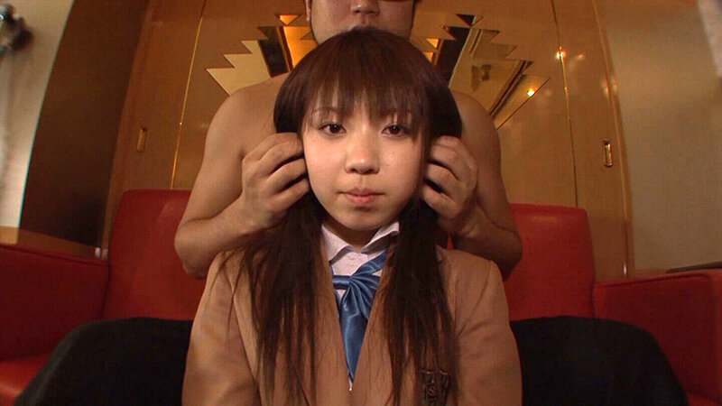 こんな純情そうな娘が…。お金欲しさに身体を売る素人娘 まだ未成熟で小さなアソコに大きな肉棒を突っ込んで大量射精！ サンプル 1
