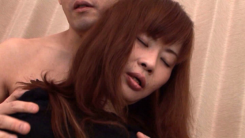 勇気を出して応募したけど緊張で震える熟女さん！緊張をほぐしてあげる為に乳首やアソコを舐めたら気分上々！中出しセックス！ サンプル 3