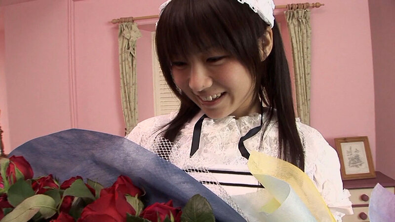 年齢は内緒だよ！愛嬌抜群の可愛いお嬢さんのねっとりフェラチオ！ サンプル 2