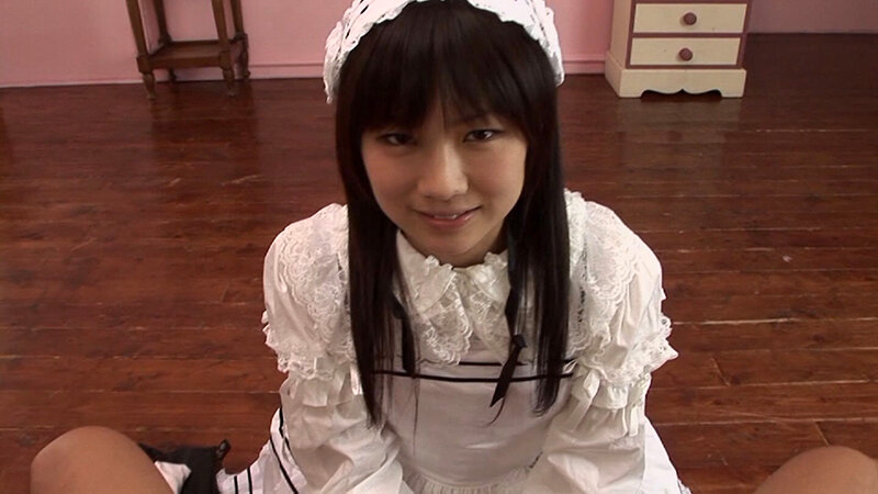 年齢は内緒だよ！愛嬌抜群の可愛いお嬢さんのねっとりフェラチオ！ サンプル 4