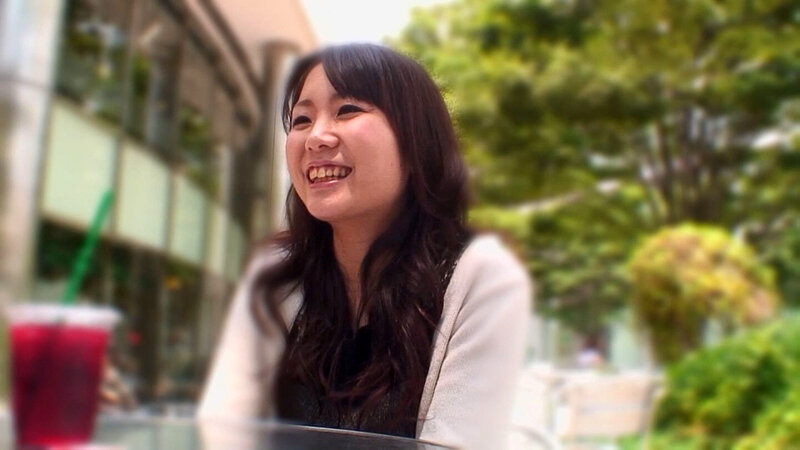 女性のワンナイは浮気じゃない！？結婚1年目にして旦那との性生活に不満を覚える奥様と不倫中出しセックス！ サンプル 1