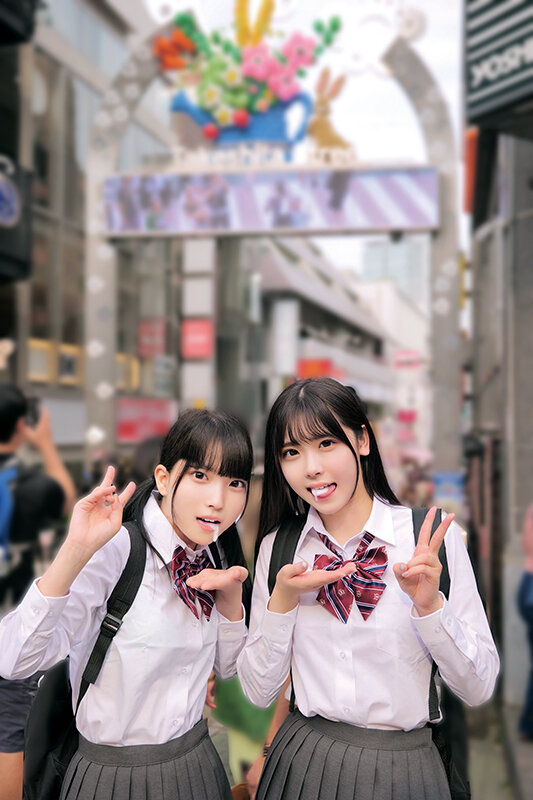 田舎からやって来た修学旅行生に東京観光ごっくんデート 精子を口に入れたままドキドキ散歩 周りに気づかれないようにごっくん ひなのちゃん＆あかりちゃん ラブラブカップル同士が互いのパートナーを交換するスワッピングゲームに挑戦！！相手の彼女＆彼氏をより多く… サンプル 1