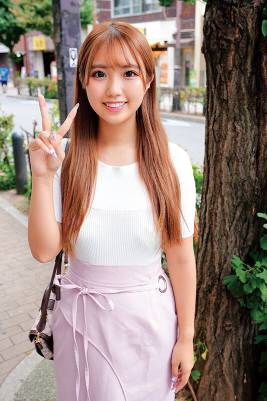 責め経験ほぼゼロ//超うぶ素人娘がM男くんと密室2人きりww「ほら精子出しなよ///でも勝手に出しちゃダメぇ～」敏感すぎるM男に大発情＆ドS痴女覚醒！？乳首舐め手コキ、顔騎、足コキ、罵倒で小悪魔寸止め//暴発しちゃうMチンに跨り杭打ち騎乗位で… さくらちゃん みとちゃん サンプル 2