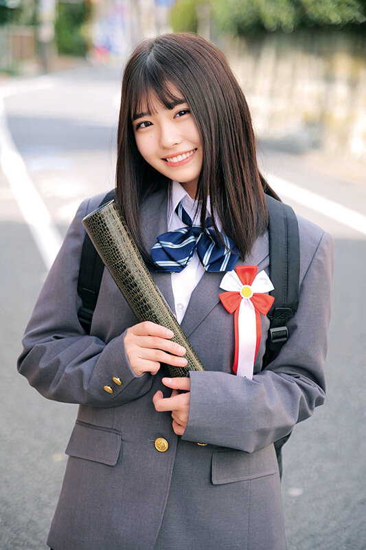 3分前まで女子○校生！卒業式直後にガチナンパ！生まれて初めての素股体験！クリトリスがデカチンと擦れ合って我慢出来ずにヌルっと生挿入！そのまま人生初の生中だし！！みく＆みさき サンプル 2