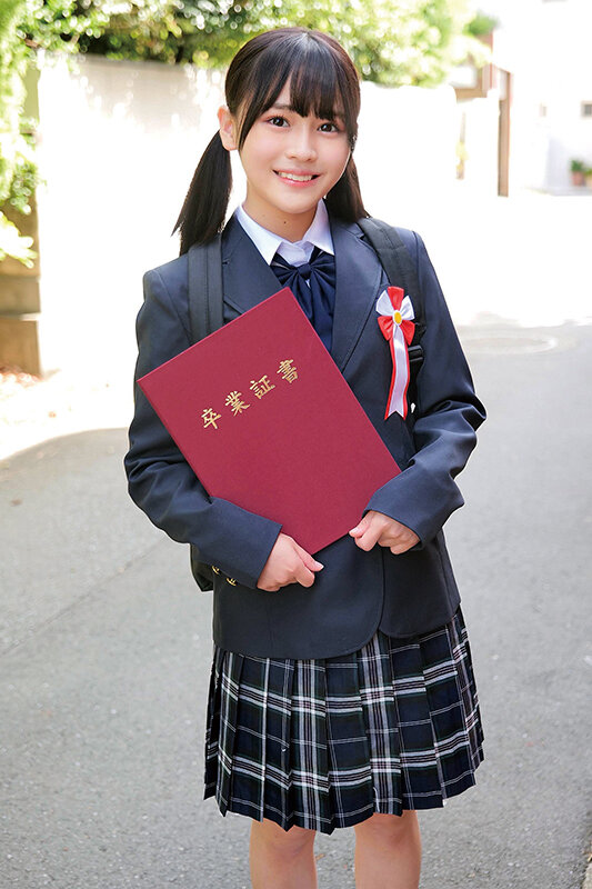 3分前まで女子○校生！卒業式直後にガチナンパ！生まれて初めての素股体験！クリトリスがデカチンと擦れ合って我慢出来ずにヌルっと生挿入！そのまま人生初の生中だし！！なのか＆まい サンプル 1