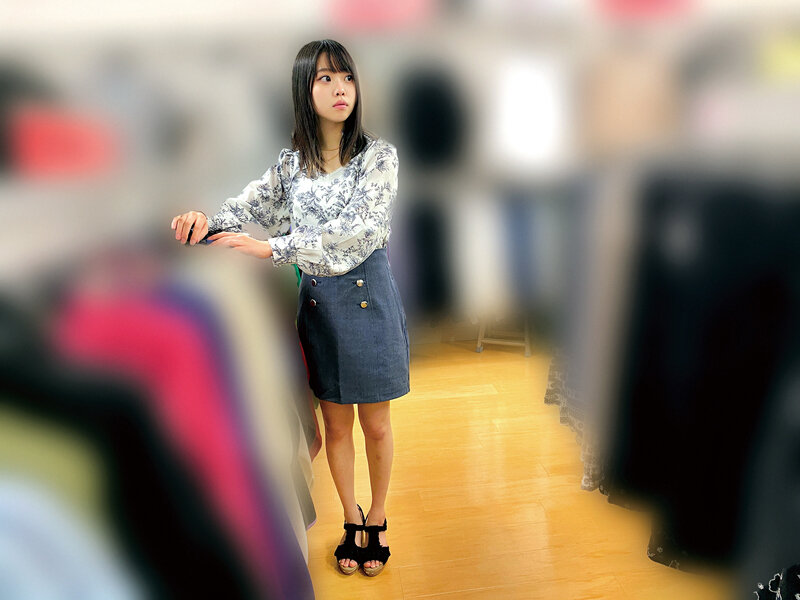 アパレルスタッフ粘着隠し撮り りなさんとりょうさん サンプル 1