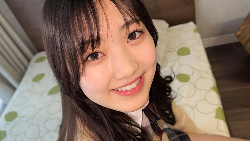 街中ミニスカ観察 パンティワカメちゃん状態の学生2名 YちゃんとAちゃん サンプル 3
