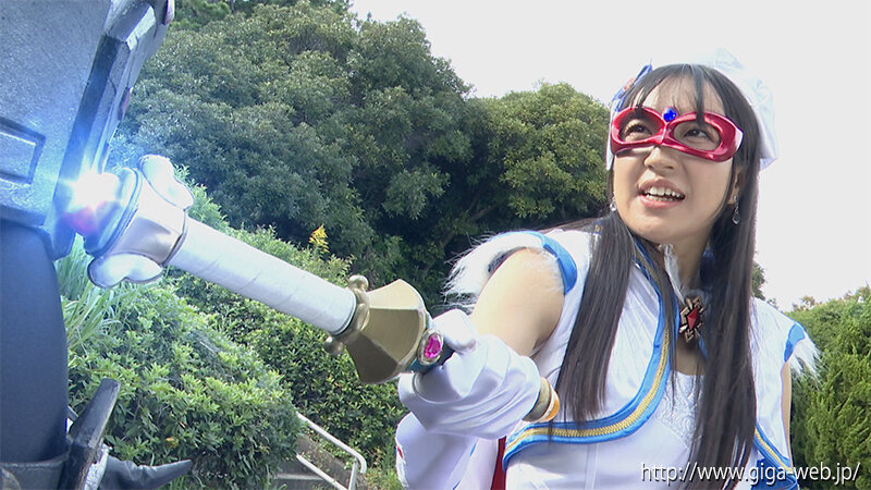 ヒロインハンティング 魔法美少女戦士フォンテーヌ ～『魔女殺しの日』のターゲット～ 楠木花菜 サンプル 2