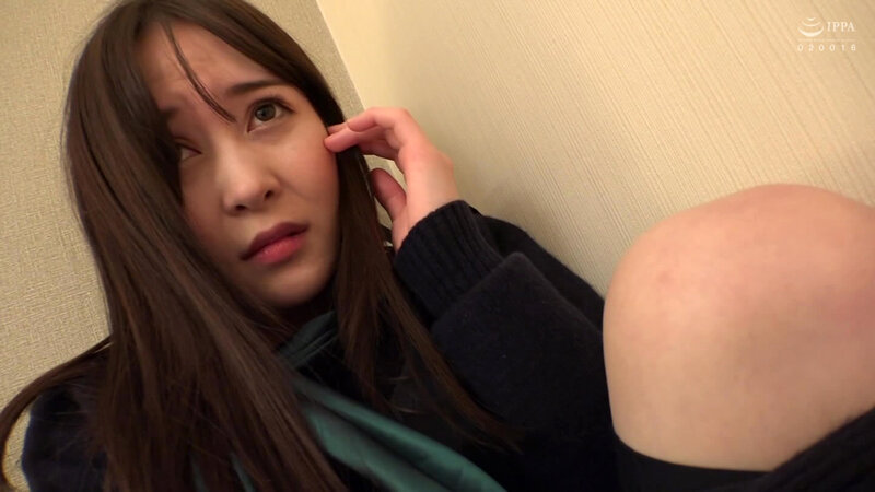 嫌なのに感じてしまう…。ハーフ系女〇〇生にたっぷり中出し！ サンプル 3