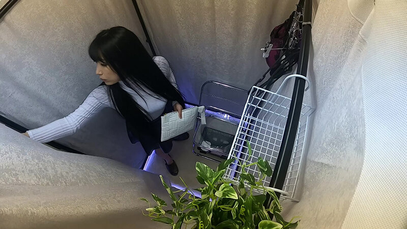 おわん型デカパイOLのお着替え サンプル 2
