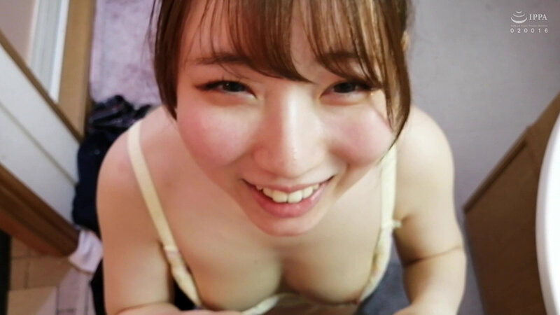 洗面所でパイパンガールとイチャつきSEX！ サンプル 1