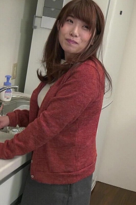 地味めなパイパン巨乳妻が義父に誘われて…。