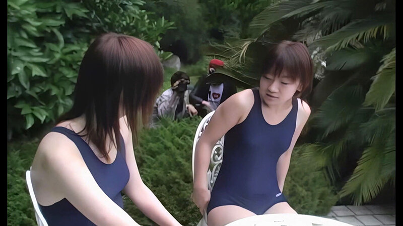 水着の少女に魔の手が…無慈悲にその場で犯●れる！ サンプル 1