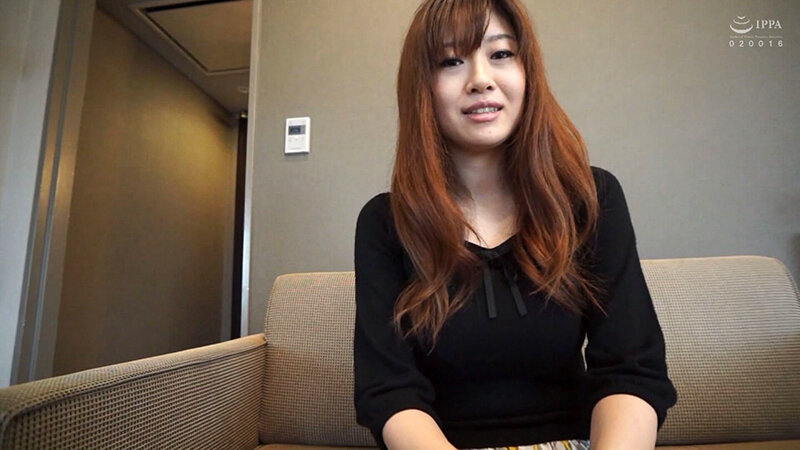 ナンパされて他人棒をブチ込まれるスケベ妻 8 サンプル 1