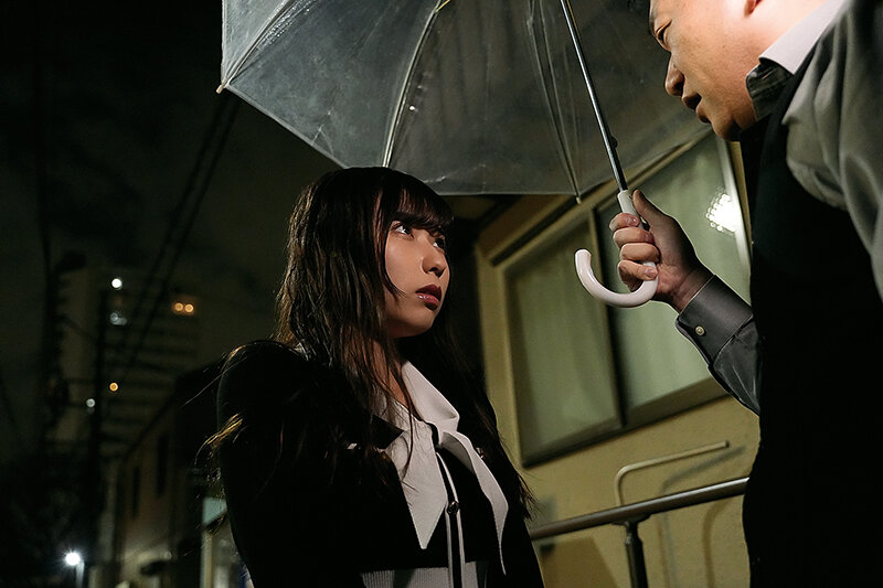 雨の日が私のマゾ記念日 旦那に捨てられ、元バイト先のマスターに服従を乞う私 逢沢みゆ サンプル 3