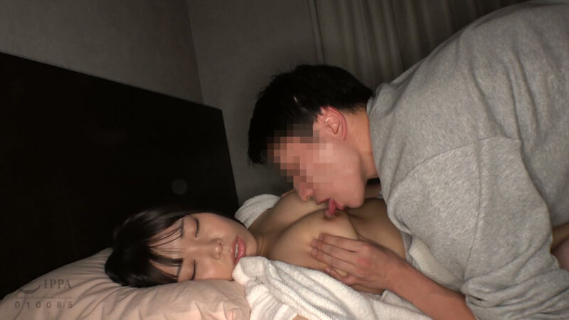 寝静まる美人巨乳の姉を○○する弟 あむ サンプル 5