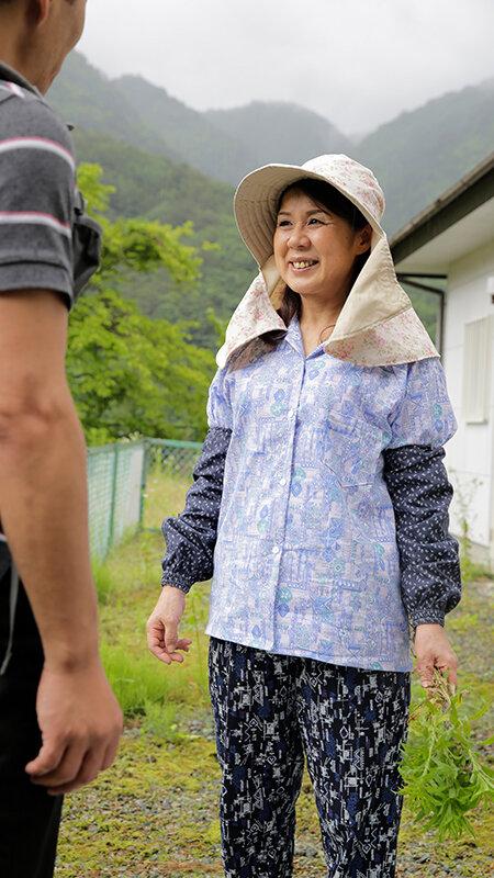 密かに欲求不満を抱えながら悶々と暮らしている 一見真面目な地方のおばさん 12人4時間3 サンプル 3